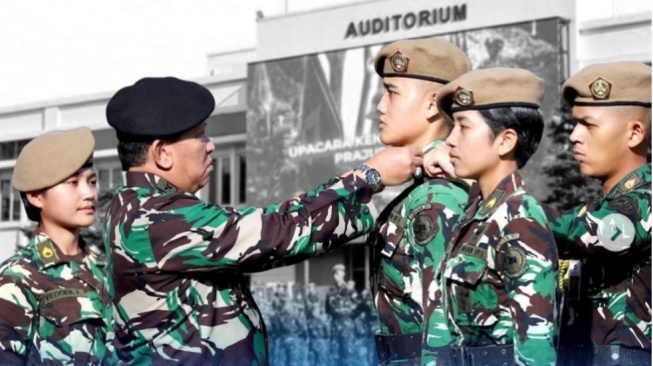 Lulusannya Sama-Sama Jadi TNI, Apa Perbedaan Unhan vs Akmil?