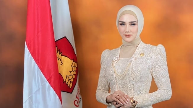 Mulan Jameela menjadi anggota DPR RI periode 2024-2029 (Instagram/mulanjameela1)