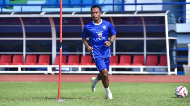 Robi Darwis Kembali ke Timnas Indonesia, Taktik Lemparan Jauh Jadi Penyebab?