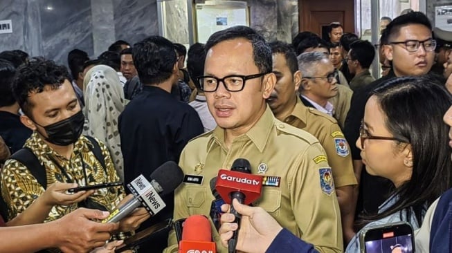 Wamendagri Bima Arya Sebut Daerah Tak Wajib Bantu Biayai MBG, Tapi….