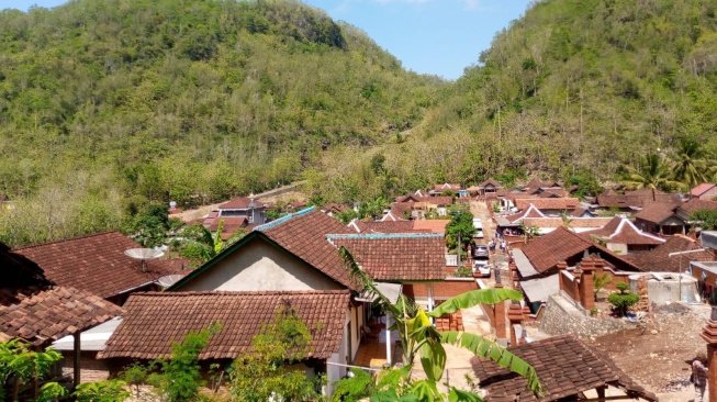 Potret udara Desa Wotawati yang ada di Kapanewon Girisubo, Gunungkidul, DIY. [Kontributor Suarajogja.id/Julianto]
