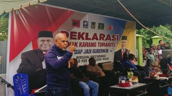 Dari Kampung Halaman Cagub, Dukungan Mengalir untuk Pasangan MeGe di Pilgub Papua Tengah