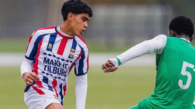 Pemain keturunan Indonesia, Sem Morales saat bermain untuk klub Belanda Willem II U-21. [Dok. Instagram/@sem.iesa]