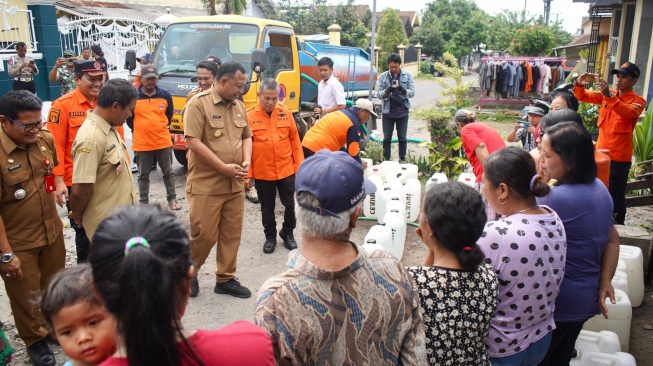 Pemkab Kediri Rutin Salurkan 60 Ribu Liter Air Bersih ke Desa Sepawon