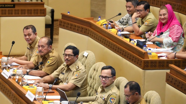 Cegah Politisasi Kades, Pj Gubernur Jateng Lakukan Ini Jelang Pilkada 2024