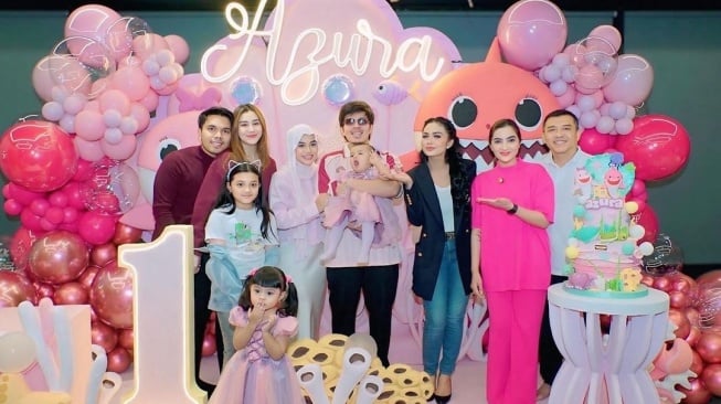 Akrab Walau Sudah Cerai, Adab Kris Dayanti Saat Foto bareng Ashanty dan Anang Hermansyah Banjir Pujian