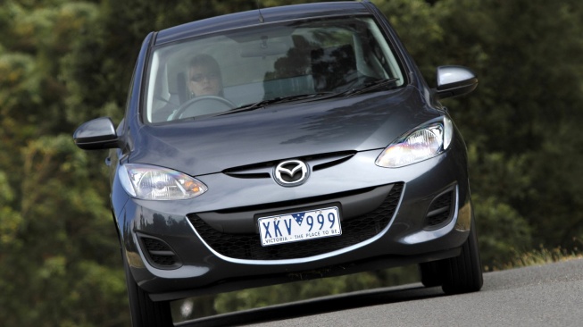 Mazda 2 sedan. (Favcars)