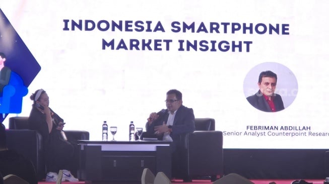 Pemaparan Counterpoint soal pasar smartphone Indonesia di Q3 2024 dalam ajang Indonesia Gadget Award 2024, Jakarta, Kamis malam (14/11/2024). [Suara.com/Dythia]