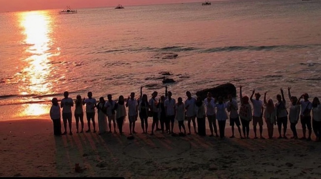 Aktivitas pantai seru di Tanjung Lesung. (Dok. KEK Tanjung Lesung)