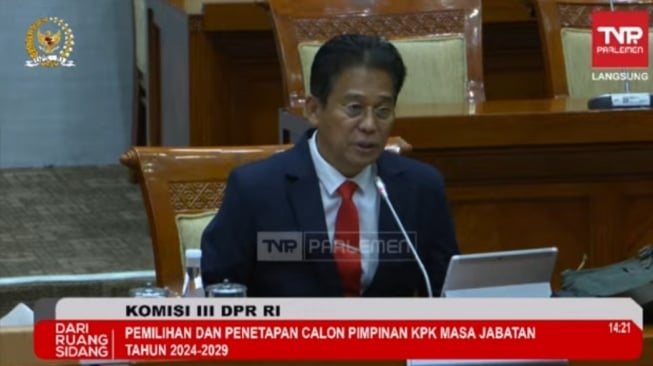 Capim KPK Johanis Tanak saat menjalani fit and proper test di Komisi III DPR RI, Selasa (19/11/2024). (bidik layar video)