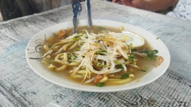 Bikin Nagih, Sarapan Kaki Lima Mie Celor Nizam di Telanaipura Kota Jambi