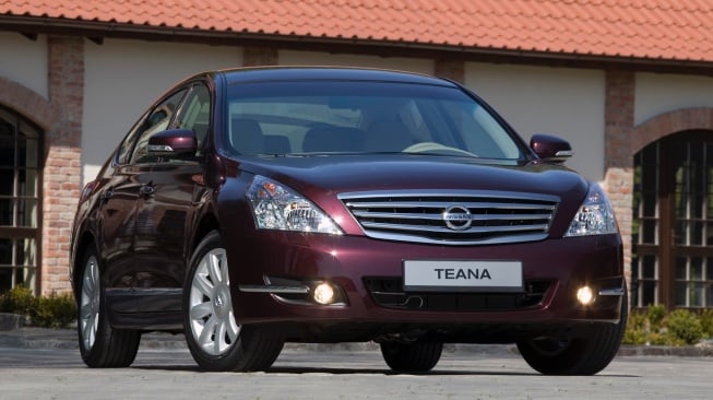 Nissan Teana. (Favcars)