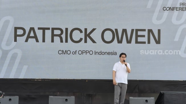 Chief Marketing Officer Oppo Indonesia, Patrick Owen saat konferensi pers Oppo Run 2024 di Bali, Sabtu (23/11/2024). [Suara.com/Dicky Prastya]