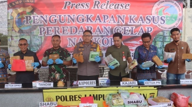 Polisi Sita Narkoba Rp2,9 Miliar yang Diselundupkan lewat Pelabuhan Bakauheni