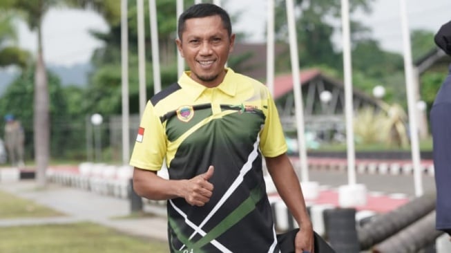 Mantan pemain Persiter Ternate sekaligus legenda sepak bola Maluku Utara, Rahmat Rivai. [Dok Pribadi]