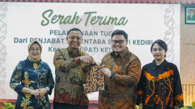 Pasca Serah Terima Jabatan dari Pjs Bupati, Mas Dhito Aktif Kembali Menjabat Bupati Kediri