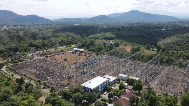 Rampungkan Pembangunan SUTT 150 kV Lubuk Linggau-Tebing Tinggi, PLN Perkuat Sistem Kelistrikan Sumsel