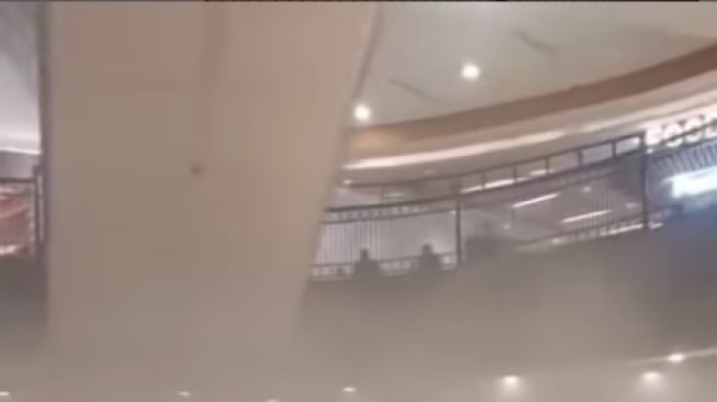 Restoran di Lantai 3 Terbakar, Detik-detik Mal Grand Indonesia Dikepung Asap Pekat