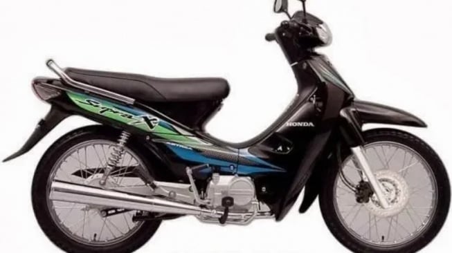 Pesona Honda Supra Lawas Dipakai Jalan Jakarta-Semarang, Habis Bensin Tak Terkira