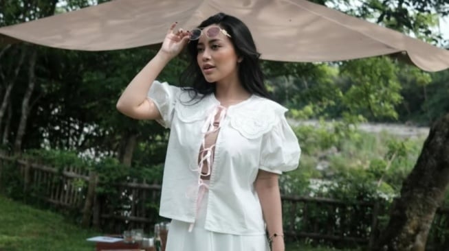 OOTD Rachel Vennya Liburan di Amanjiwo (Instagram)