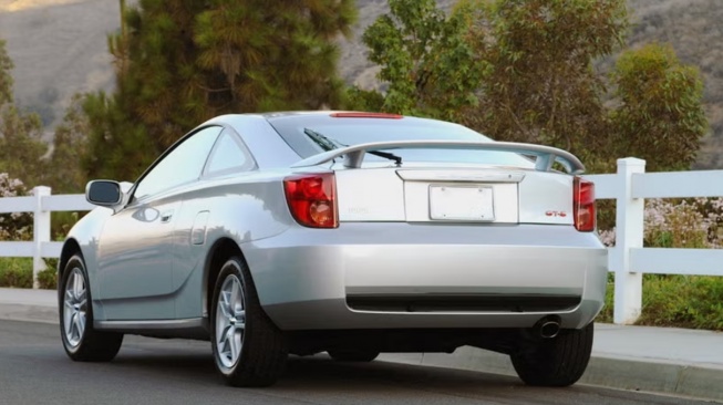 Toyota Celica siap bangkit dari tidur panjang (caranddriver)