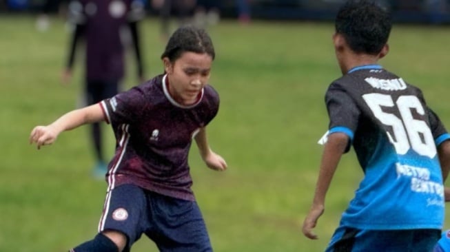 Kala Madali tanding bola. (Instagram.com/@hanungbramantyo)