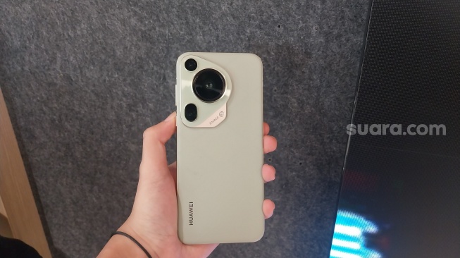 Huawei Pura 70 Ultra. [Suara.com/Imam]