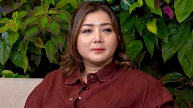 Pratiwi Noviyanthi alias Teh Novi [YouTube/CURHAT BANG Denny Sumargo]