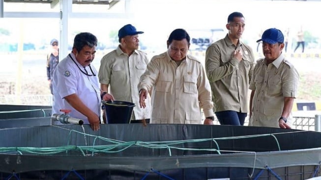 Prabowo Tinjau Kawasan BLUPPB Karawang, Dorong Swasembada Pangan dan Ekonomi Biru