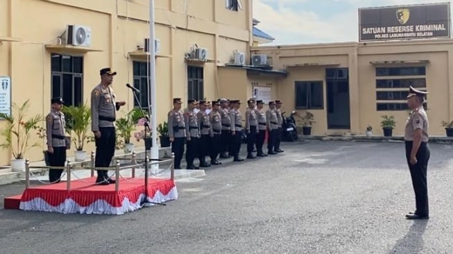 Kapolres Labusel Lantik Kenaikan Pangkat Pengabdian Kompol Ahyat