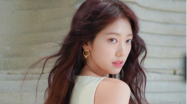 Park Shin Hye Dapat Tawaran Bintangi Drama Korea Bertajuk Chair Time