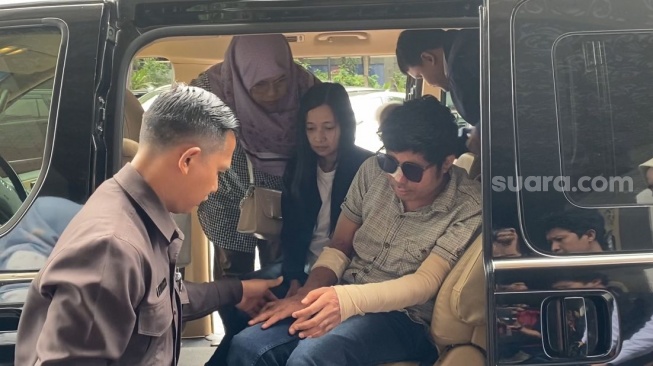 Agus Salim saat memenuhi undangan Kemensos RI di kawasan Salemba, Jakarta Pusat, Rabu (4/12/2024). [Suara.com/Tiara Rosana]