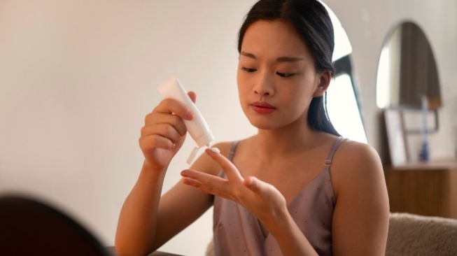 4 Primer dengan SPF untuk Perlindungan Maksimal, Makeup Tetap Flawless