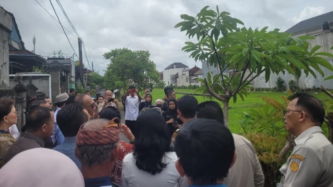 Komisi IV DPR RI melakukan Kunjungan kerja (kunker) pada masa reses persidangan I Tahun Sidang 2024-2025 ke Kota Denpasar Provinsi Bali dalam rangka peninjauan terkait lokasi alih fungsi lahan pertanian ke non pertanian  (Dok. Kementan)