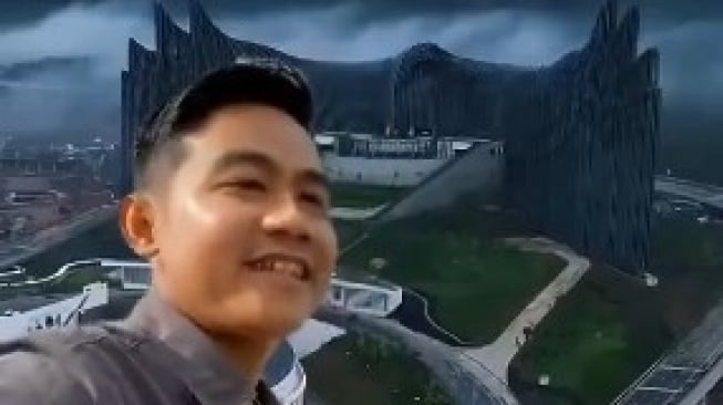 Video Gibran Rakabuming Joget-Joget Tunjukkan Wisata Malah Jadi Perbincangan Netizen: Cringe Begitu