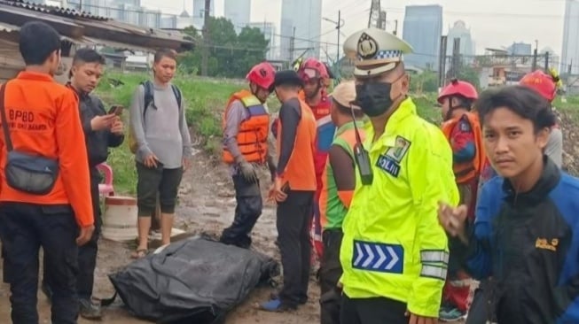 Tragis! Lagi Pasang Sensor Banjir Milik BPBD DKI, Pemuda di Tanah Abang Tewas Tersetrum