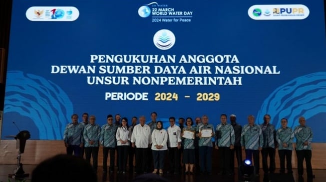 Pengukuhan Anggota Dewan Sumber Daya Air Nasional Unsur NonPemerintah Periode 2024 - 20229 (Dok. DSDAN)