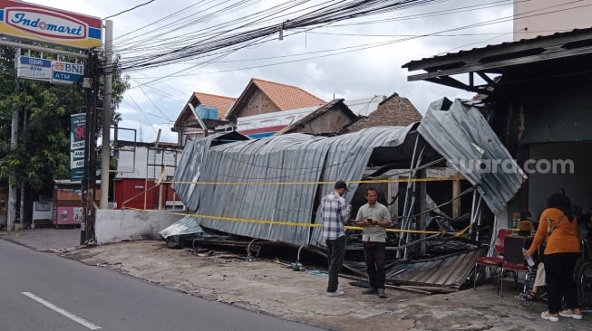 Toko Peralatan Rumah Tangga Langganan Mahasiswa di Nologaten Ludes Terbakar, Ini Penyebabnya