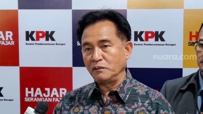 Menteri Koordinator Hukum, HAM, Imigrasi dan Pemasyarakatan (Menko Imipas), Yusril Ihza Mahendra. (Suara.com/Dea)