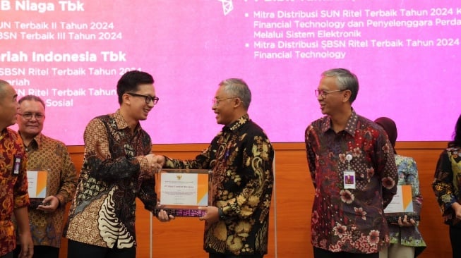 Bibit Raih Pengakuan Tertinggi sebagai Mitra Distribusi SBN dan SBSN Terbaik Kategori Fintech 2024