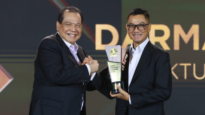 Tiga Kali Berturut Raih CEO Of The Year, Darmawan Prasodjo Bawa PLN Berhasil Dukung Program Pemerintah