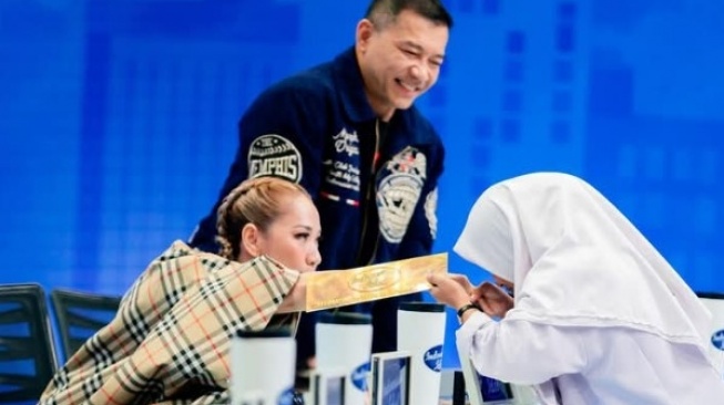 Suriani, Siswa MAN 1 Kabupaten Sinjai Raih Golden Ticket Indonesian Idol
