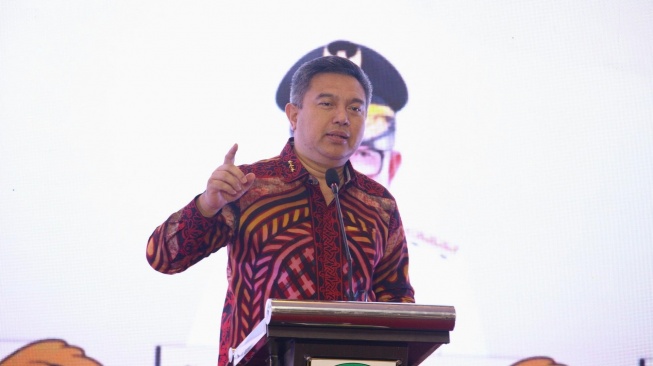 Dorong Pertumbuhan Ekonomi, Plt. Sekjen Kemendagri Tekankan Pentingnya Perbaikan Sistem Perizinan