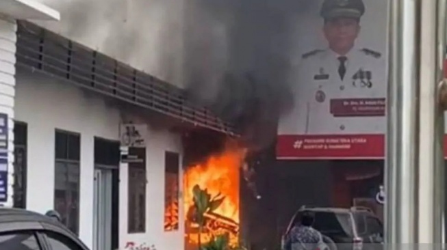 Kantor Dinas Sosial Sumut Terbakar, Kerugian Capai Jutaan Rupiah