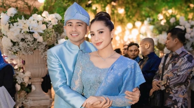 Potret Nagita Slavina dan Raffi Ahmad di Resepsi Putri Zulhas - Zumi Zola (Instagram)