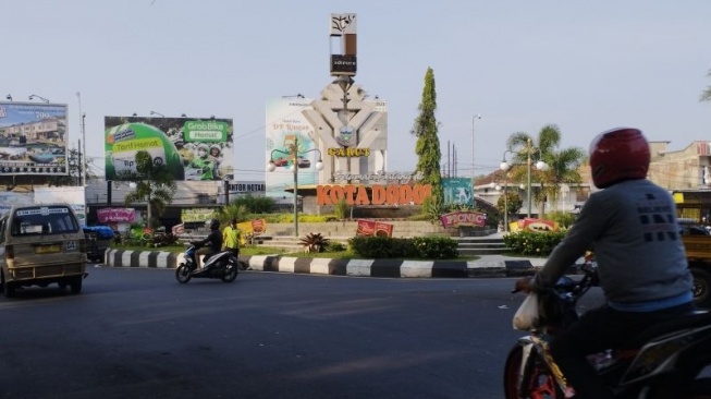 Jelang Natal dan Tahun Baru, Pemkab Garut Tingkatkan Penerangan di 100 Titik Jalan Utama