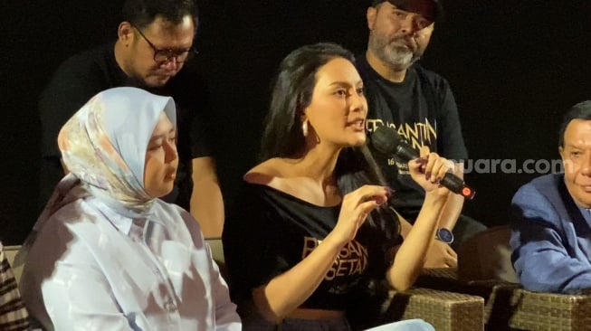 Erika Carlina dalam sesi jumpa pers film Pengantin Setan di XXI Kota Kasablanka, Jakarta, Senin (16/12/2024). [Suara.com/Adiyoga Priyambodo]