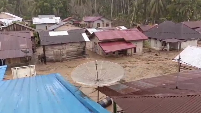 Banjir Bandang Terjang Tapanuli Selatan, 10 Orang Terluka, 495 KK Terdampak