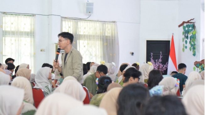 LKMM Psikologi 2024: Membangun Kemampuan Public Speaking Calon Pemimpin