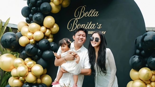 Mobil vs Rolex: Kado Ultah Denny Caknan buat Bella Bonita Makin Mahal dari Tahun ke Tahun?